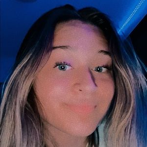 Meet your Posher, Camryn